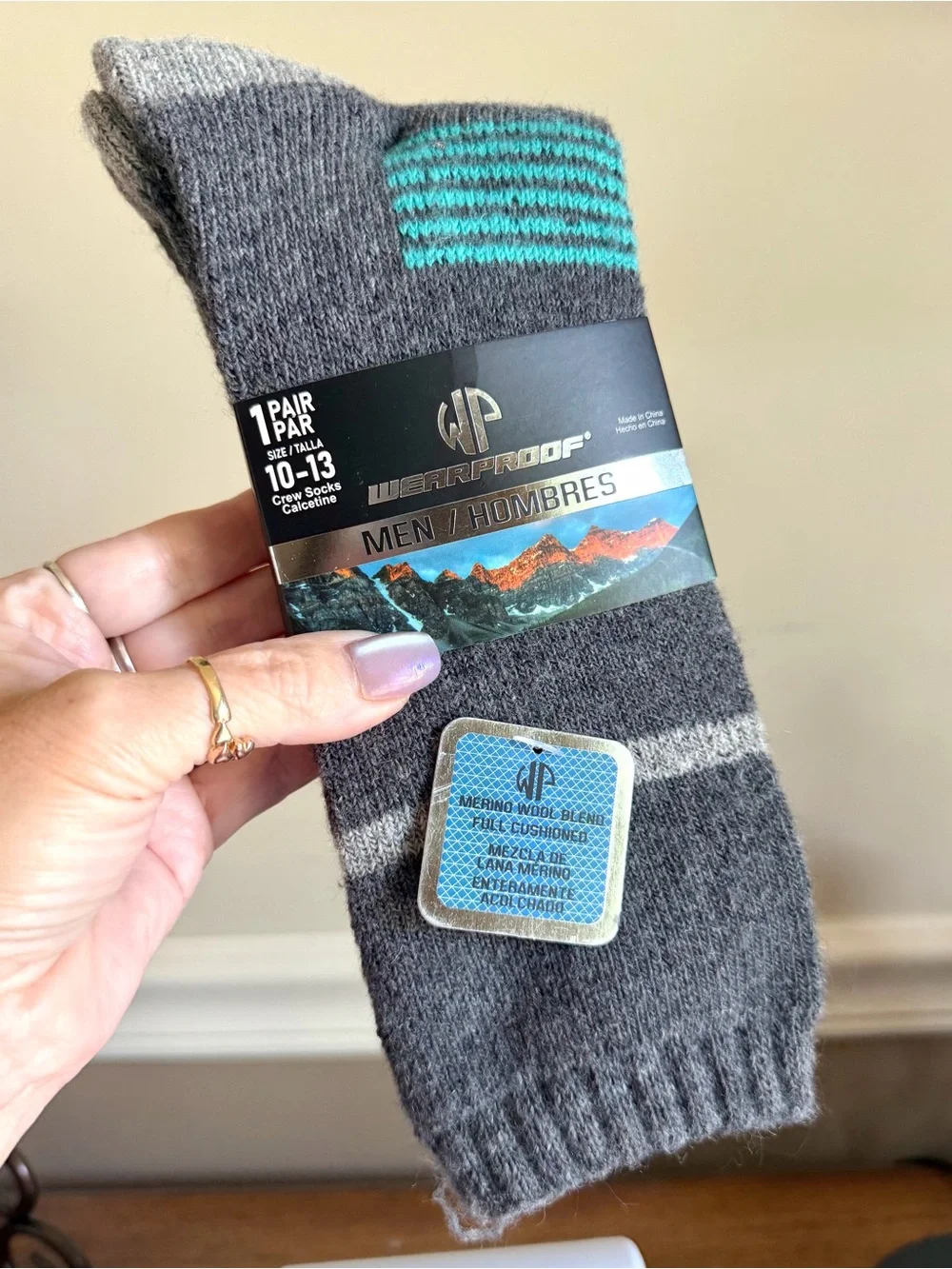 Wear proof NWT Men’s Grey Merino Blend Crew Socks with Teal Stripe - Size 10-13